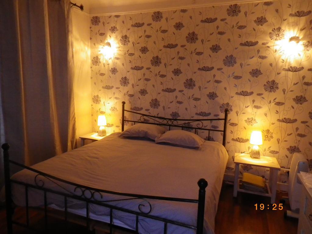 Le Vieux Chien Noir Hotel Évran Стая снимка