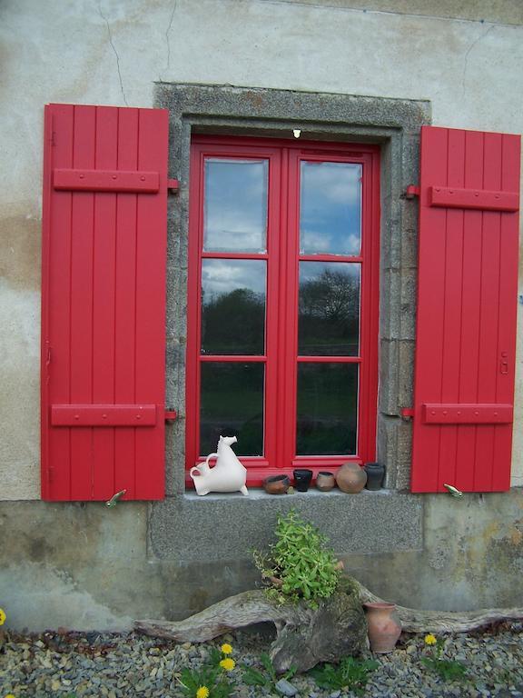 Le Vieux Chien Noir Hotel Évran Екстериор снимка